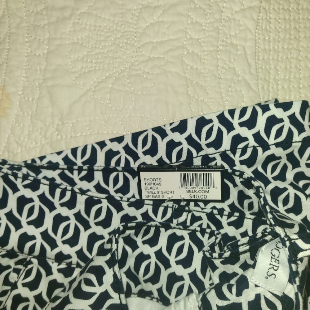 Patterned shorts - Picture 5 of 5